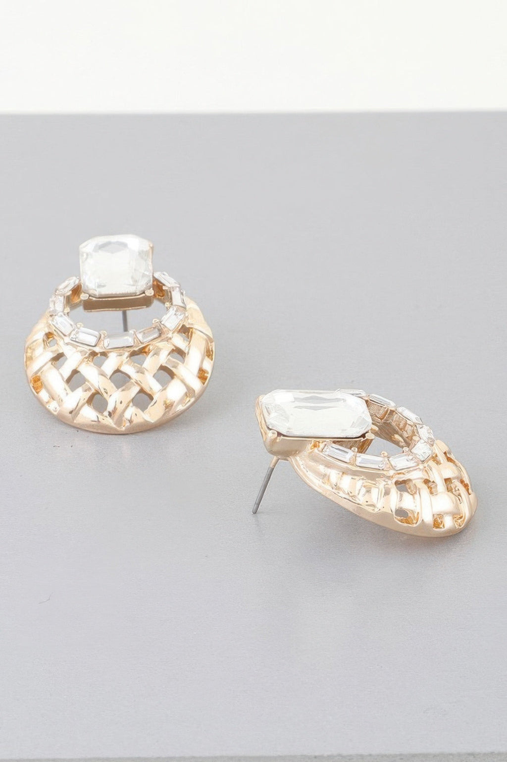 Chic Form Earrings - Goddess Vibes