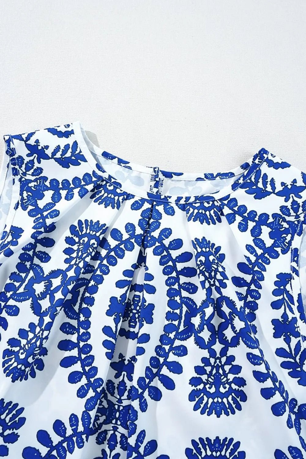 Printed Crew Neck Sleeveless Top - Goddess Vibes